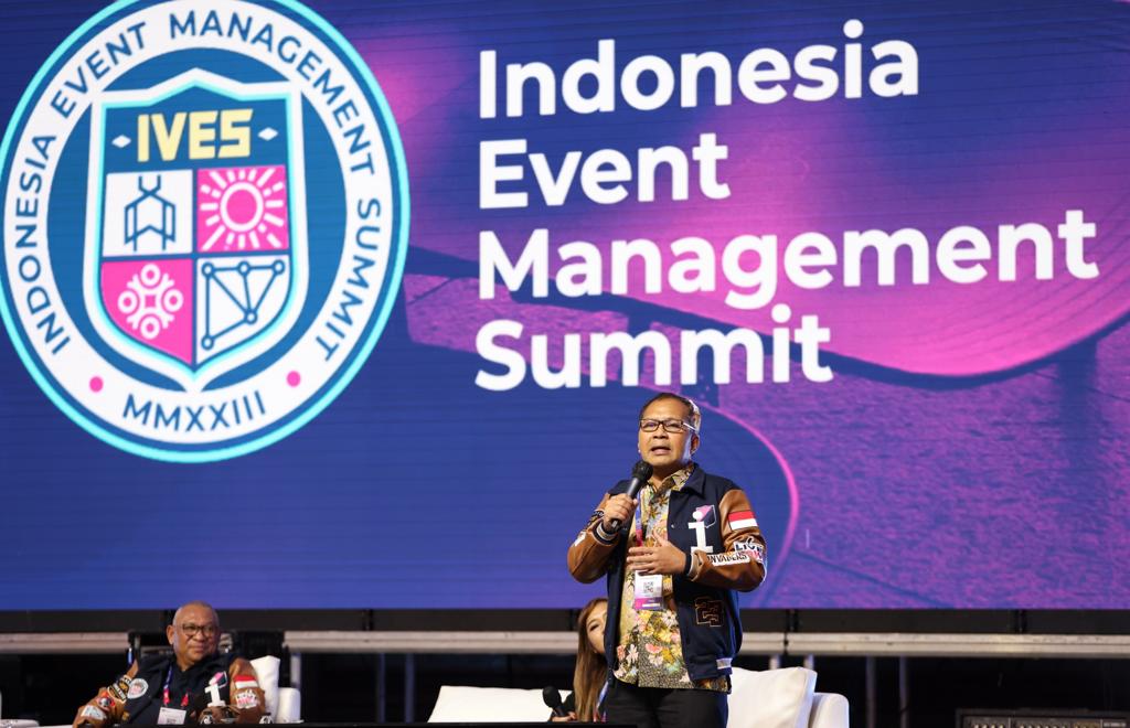 Paparkan F8 Makassar, Danny Pomanto: Tahun Ini Ada Live Pembangunan Kapal Pinisi dan Rumah Adat